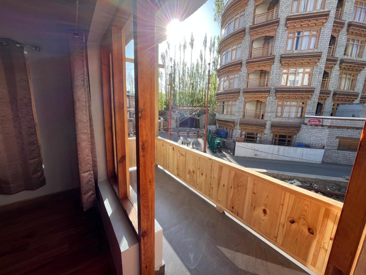 Honey Bee Leh Exterior foto